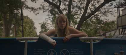 It follows de David Robert Mitchell - Cine-Woman It follows de David Robert Mitchell - Cine-Woman