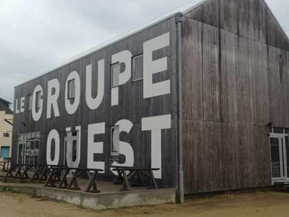 Le bâtiment central du Groupe Ouest à Plounéour-Trez Le bâtiment central du Groupe Ouest à Plounéour-Trez