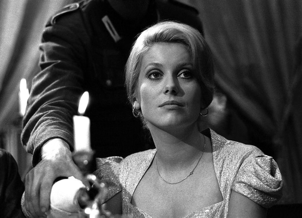Catherine Deneuve dans La vie de château de Jean-Paul Rappeneau Catherine Deneuve dans La vie de château de Jean-Paul Rappeneau