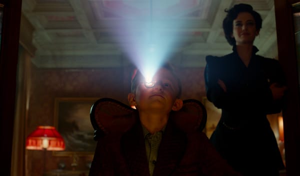 Miss Peregrine et les enfants particuliers de Tim Burton Miss Peregrine et les enfants particuliers de Tim Burton